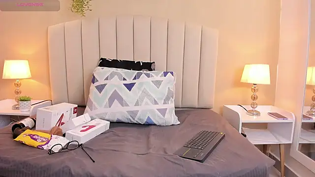 Rachel Donnelly online show from 01/16/26, 01:20