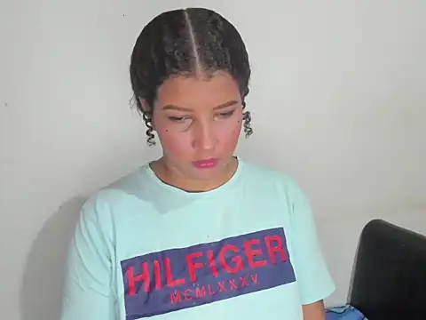 Hellen scot online show from 11/15/25, 11:54