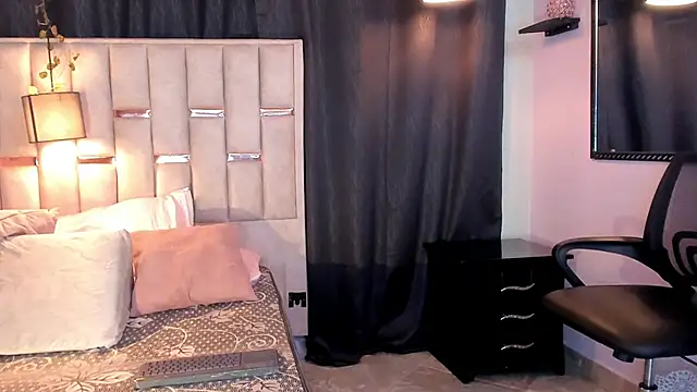 Hanzking01 online show from 11/22/25, 10:58