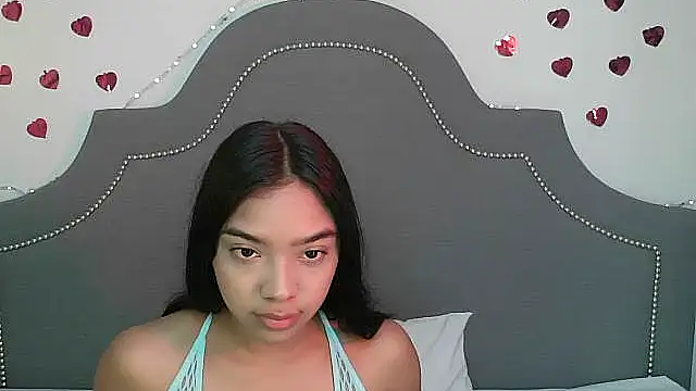 pocahontamoon online show from 11/01/25, 03:58