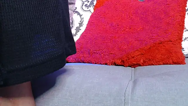 pocahontamoon online show from 04/18/26, 07:58