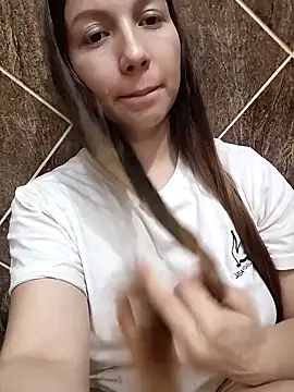 Snapshot of Arianna_Moss chatting on 10/28/25, 03:43 Arianna Moss online show from 10/28/25, 03:43