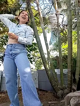 Arianna Moss online show from 07/04/26, 09:21