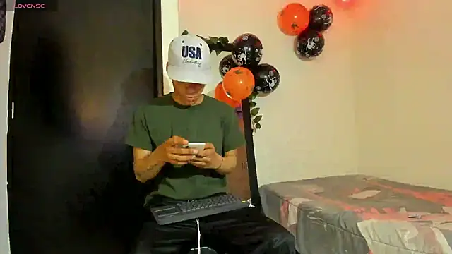 Snapshot of kenan_2601 chatting on 10/04/25, 11:36 kenan 2601 online show from 10/04/25, 11:36