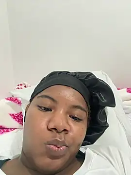 Snapshot of chocolatito-ho chatting on 02/19/26, 04:30 chocolatito-ho online show from 02/19/26, 04:30