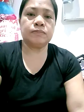 Snapshot of pinay_labb chatting on 01/15/26, 11:41 pinay labb online show from 01/15/26, 11:41
