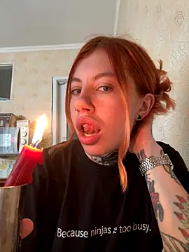 Nancyhot777 online show from 12/01/25, 10:42