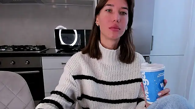 marylips online show from 12/05/25, 08:45