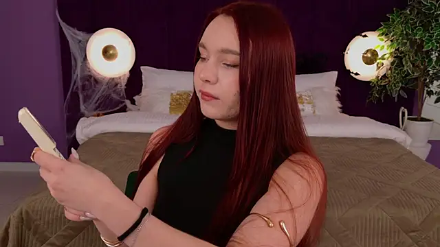 NoraHaynes online show from 11/02/25, 03:09