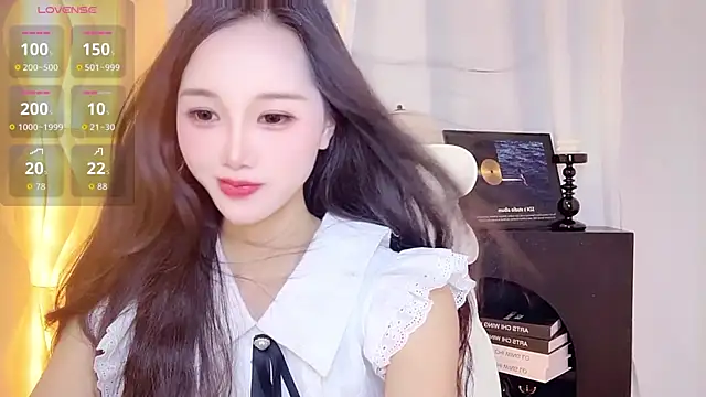 Snapshot of Aiyi909- chatting on 07/13/26, 02:20 Aiyi909- online show from 07/13/26, 02:20