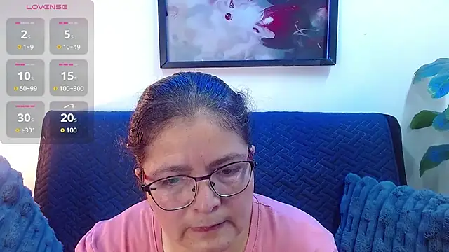 Snapshot of Linda_banks_ chatting on 09/28/25, 01:11 Linda banks  online show from 09/28/25, 01:11