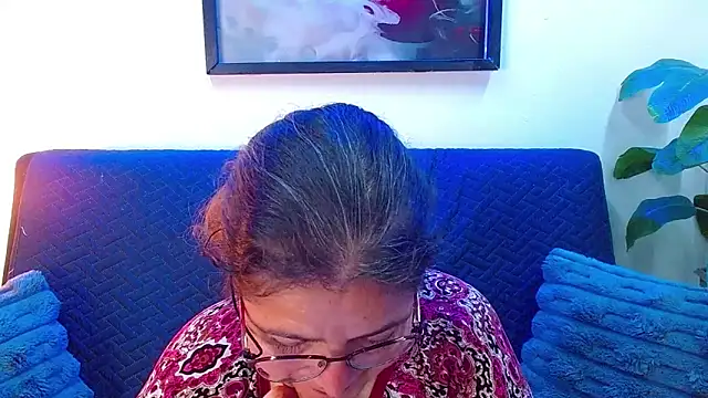 Snapshot of Linda_banks_ chatting on 10/02/25, 01:34 Linda banks  online show from 10/02/25, 01:34