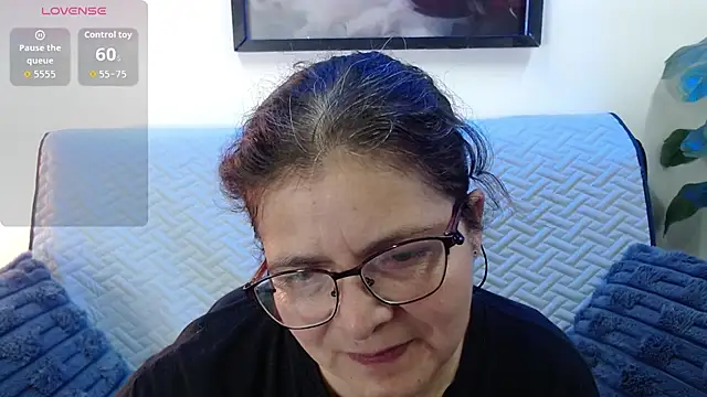 Snapshot of Linda_banks_ chatting on 10/10/25, 01:37 Linda banks  online show from 10/10/25, 01:37