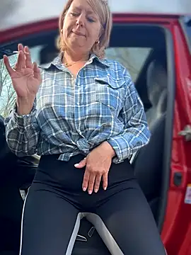 Milena-MilfaXXX online show from 04/06/26, 04:10