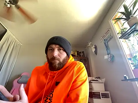 Snapshot of Bidea2034 chatting on 10/23/25, 04:39 Bidea2034 online show from 10/23/25, 04:39