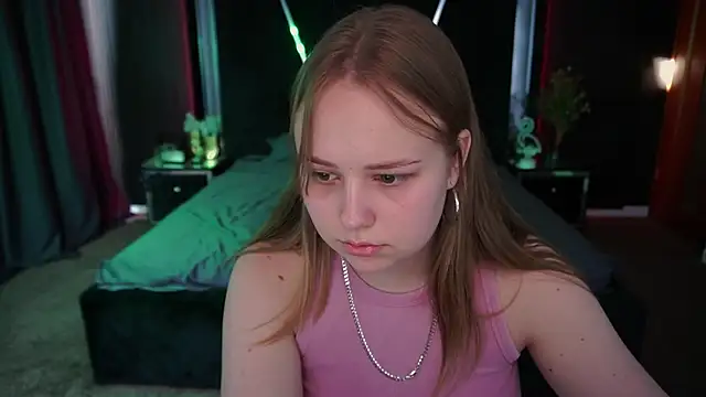 CrystallPaws online show from 09/22/25, 01:46