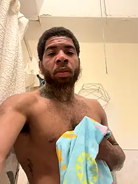 Snapshot of 1mistaGoodWood chatting on 10/31/25, 12:44 1mistaGoodWood online show from 10/31/25, 12:44