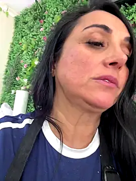 hotadhara01 online show from 12/20/25, 05:20