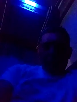 125Delfin90 online show from 10/19/25, 10:10