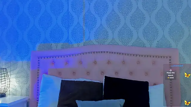 Snapshot of OnlyGia chatting on 09/22/25, 08:22 OnlyGia online show from 09/22/25, 08:22