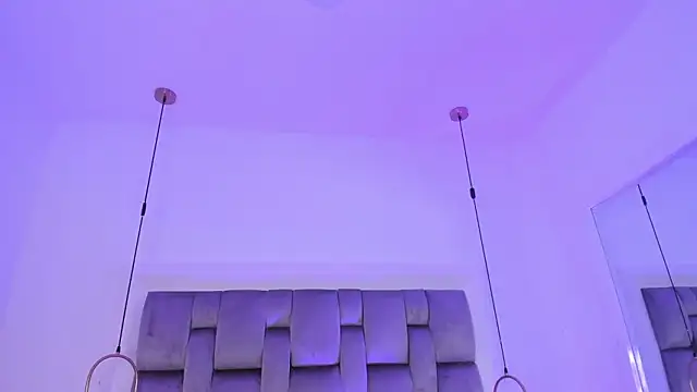 Snapshot of OnlyGia chatting on 01/19/26, 04:05 OnlyGia online show from 01/19/26, 04:05