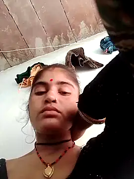 Snapshot of Sneha_sharma1 chatting on 09/09/25, 02:44 Sneha sharma1 online show from 09/09/25, 02:44