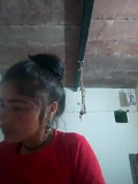 Snapshot of Sneha_sharma1 chatting on 10/17/25, 10:34 Sneha sharma1 online show from 10/17/25, 10:34