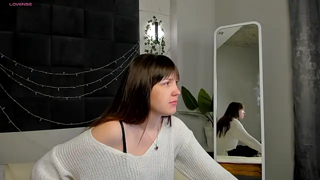 MalvinaDream online show from 04/27/26, 01:25