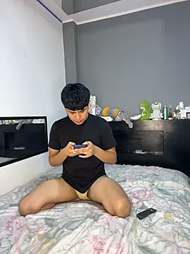 Kailertwink online show from 11/12/25, 04:46
