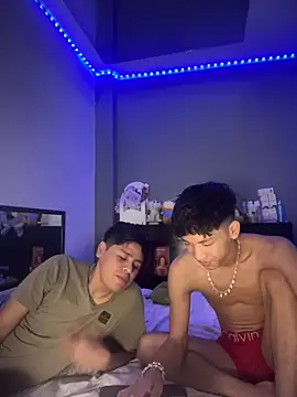 Snapshot of Kailertwink chatting on 05/07/26, 03:39 Kailertwink online show from 05/07/26, 03:39
