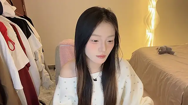 Robin-o3 online show from 11/21/25, 10:58