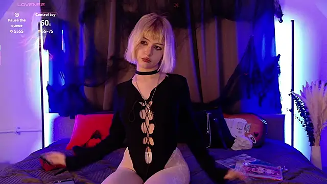 LiyaLuna online show from 09/12/25, 02:17