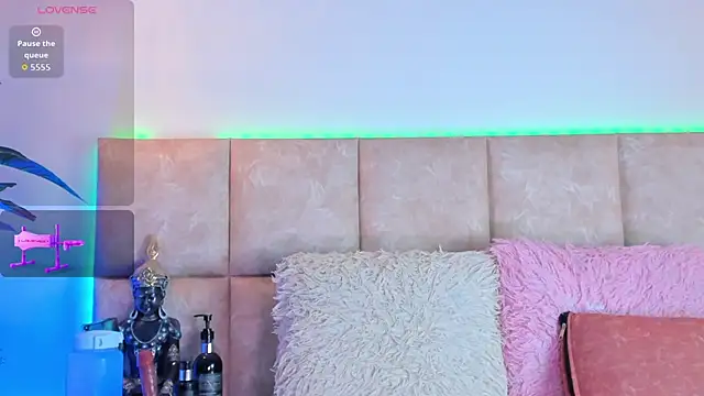 KarolBlanco online show from 11/16/25, 07:19