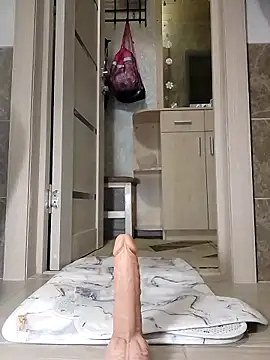 N i k o l a u online show from 04/05/26, 03:20