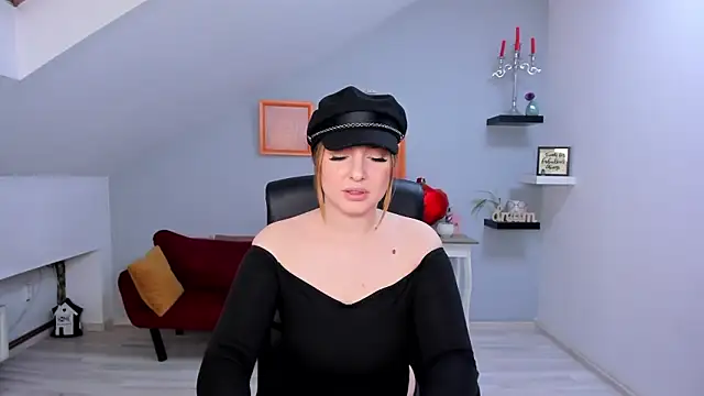 JaquelinLaurent online show from 02/24/26, 08:40