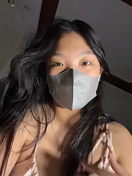 Thuylinh05 online show from 10/13/25, 06:19