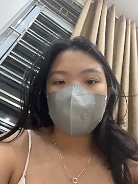 Thuylinh05 online show from 10/15/25, 07:03