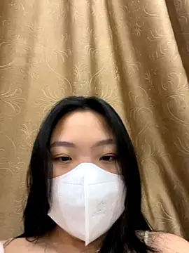 Thuylinh05 online show from 10/19/25, 05:24