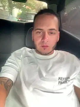 Pablo EscobarGomez online show from 01/12/26, 03:17