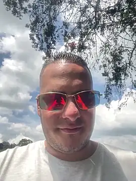 Pablo EscobarGomez online show from 02/09/26, 05:50