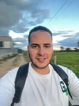 Snapshot of Pablo_EscobarGomez chatting on 05/03/26, 11:00 Pablo EscobarGomez online show from 05/03/26, 11:00