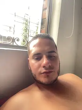 Snapshot of Pablo_EscobarGomez chatting on 05/27/26, 05:21 Pablo EscobarGomez online show from 05/27/26, 05:21
