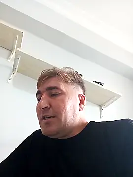 mert0359 online show from 10/04/25, 09:51