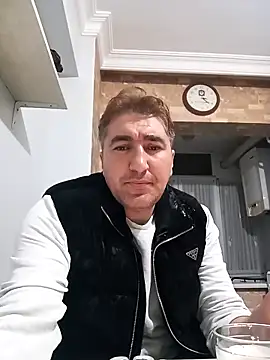 mert0359 online show from 10/16/25, 12:22