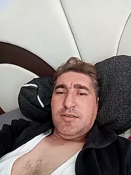 mert0359 online show from 10/28/25, 08:18