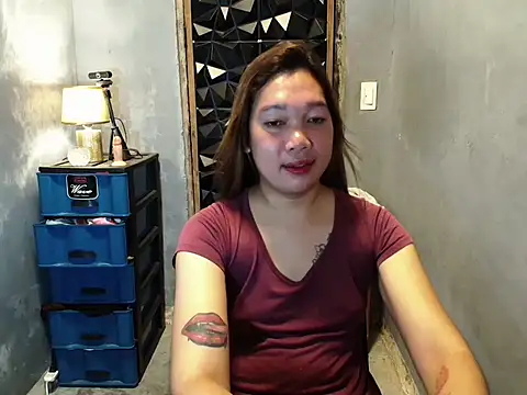 Snapshot of ur_sexymaurice chatting on 05/04/26, 10:17 ur sexymaurice online show from 05/04/26, 10:17