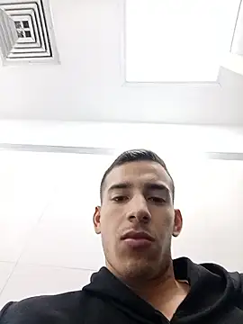 Jose20moro online show from 11/29/25, 03:37