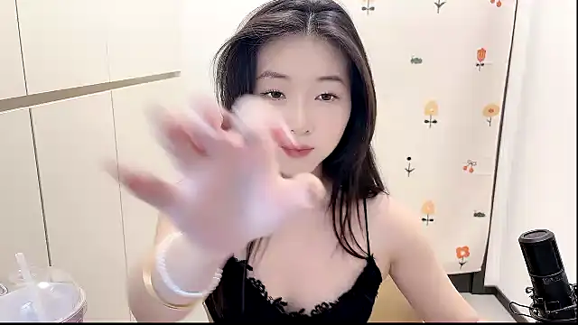 Rosalind xixi online show from 09/17/25, 08:49