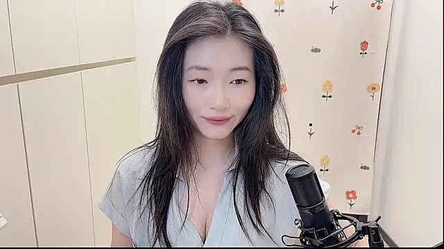 Rosalind xixi online show from 09/18/25, 09:55