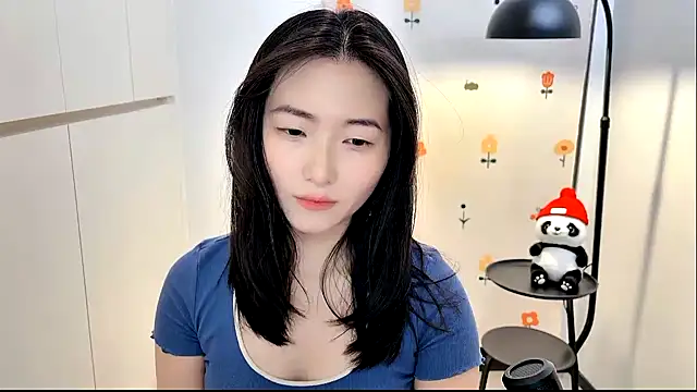 Rosalind xixi online show from 11/30/25, 11:47